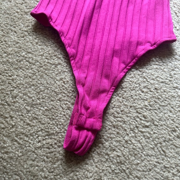 Body suit - Picture 4 of 4